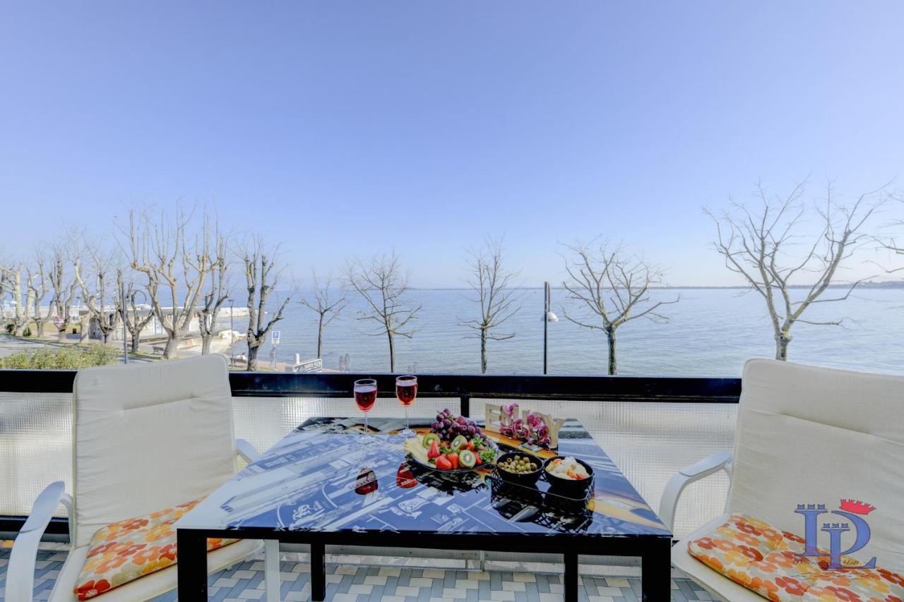 Desenzanoloft Official Partner Marriott Homes & Villas - Charming On The Lake Front Lake ديسينسانو ديل غاردا المظهر الخارجي الصورة