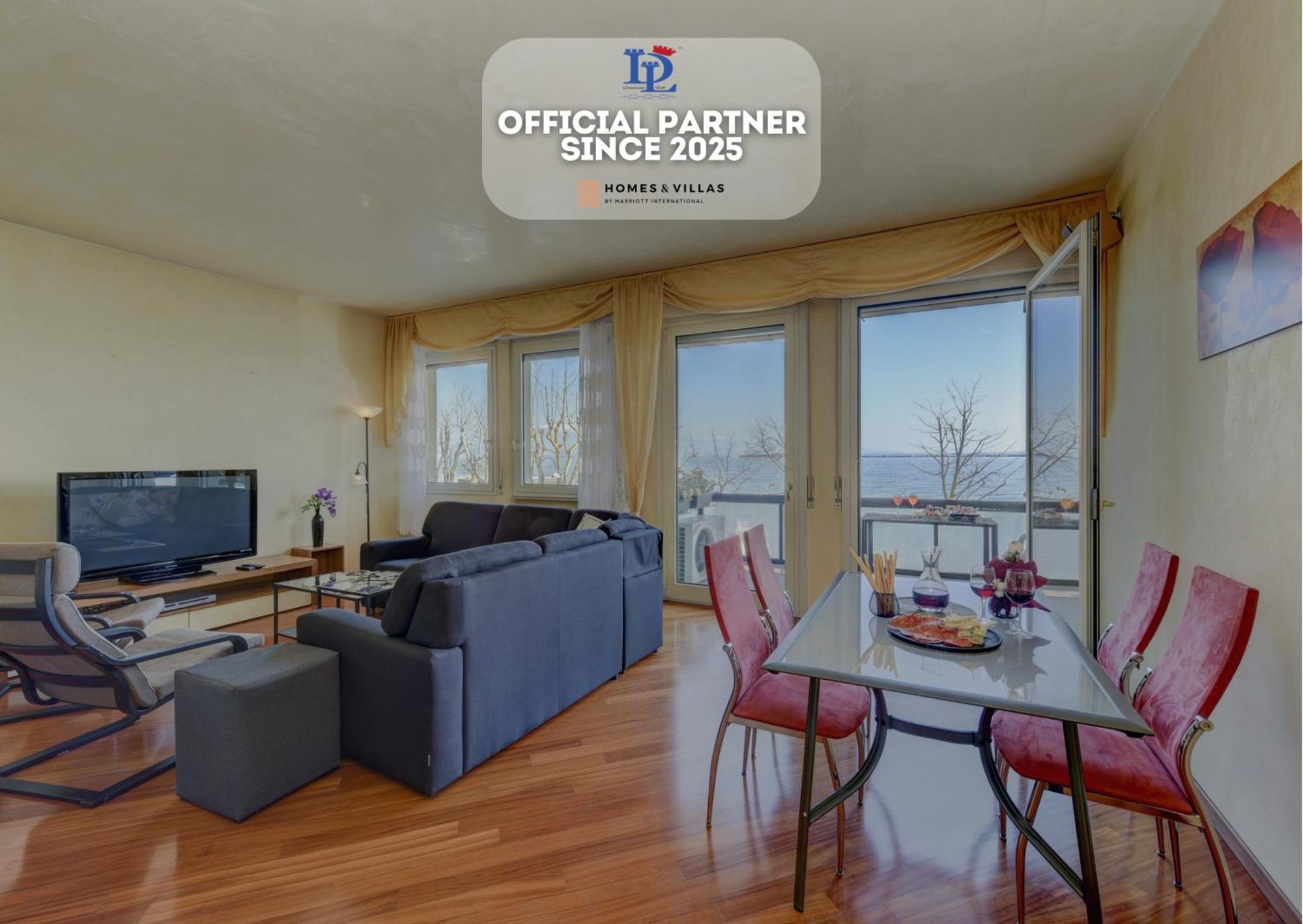 Desenzanoloft Official Partner Marriott Homes & Villas - Charming On The Lake Front Lake ديسينسانو ديل غاردا المظهر الخارجي الصورة
